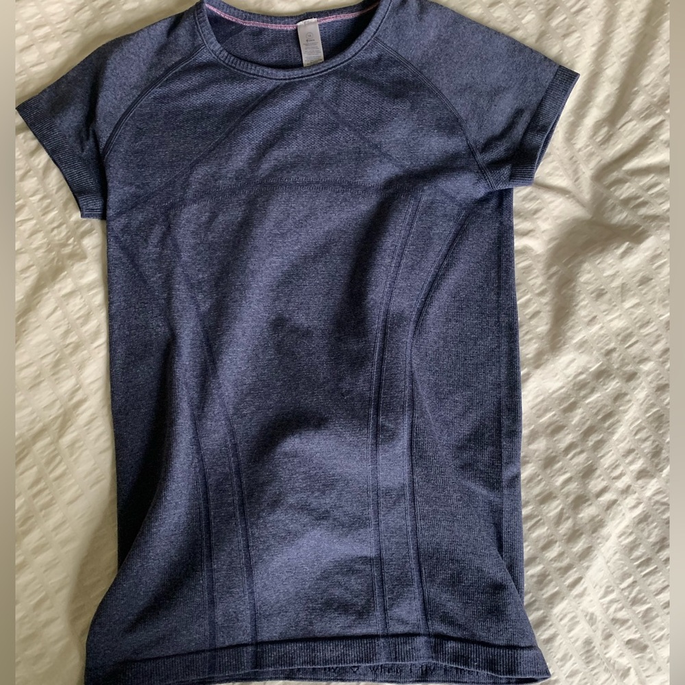LULULEMON GIRL TOP